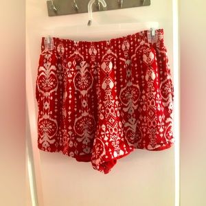 Knox Rose shorts sz M red, flowy GUC
